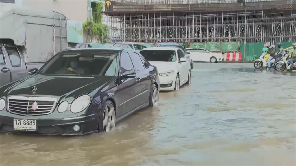 洪水災情！　熱低壓襲泰國　22省份4萬餘戶淹水