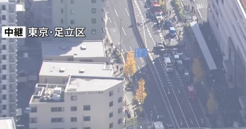 東京驚傳轎車暴衝人行道　肇事駕駛棄車逃逸！11人送醫2人昏迷