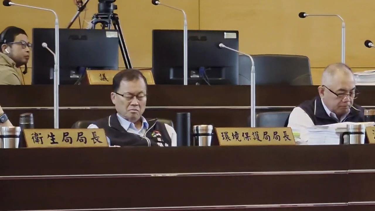 台中環保局長開會「斷電」打盹？　議員轟：廚餘快爆了還恍神