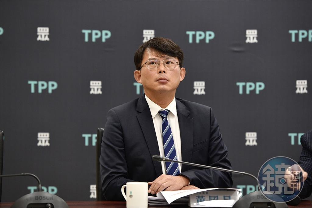 曝謝宜容「哭半天就走了」　黃國昌轟：從頭到尾都在欺騙