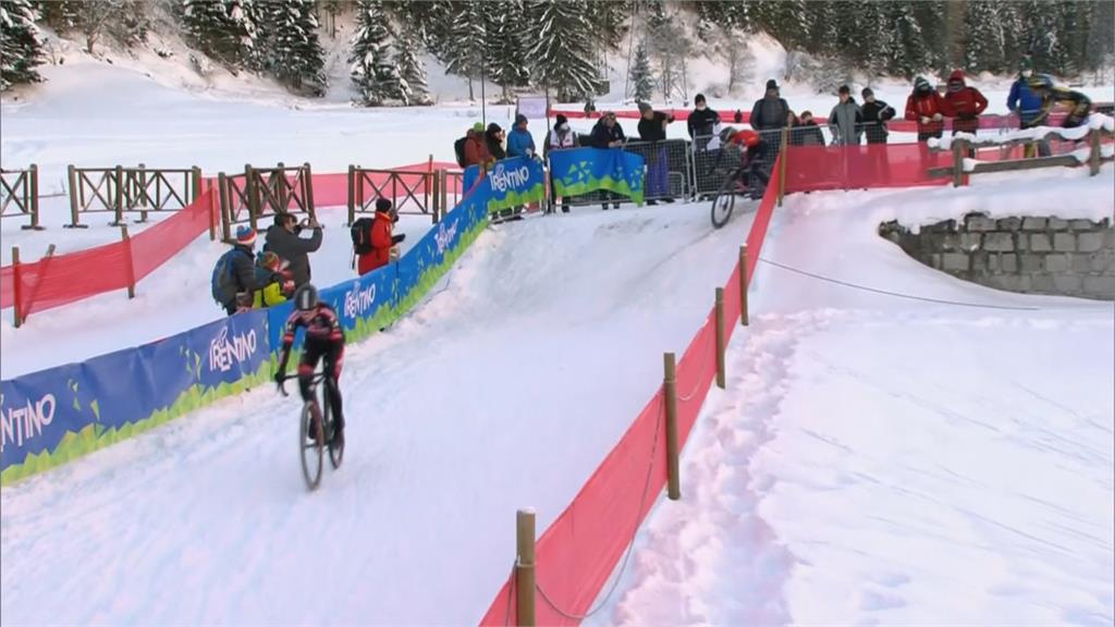 自行車越野世界盃雪地挑戰　男女組摔車兩樣情