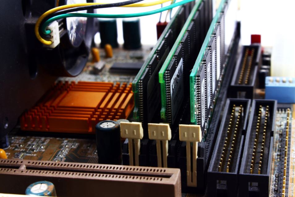 威騰NAND擬漲價55%　多檔記憶體股創波段高