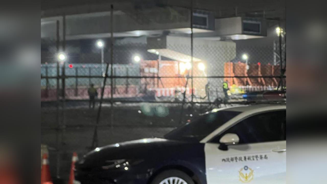 快新聞／心虛？英國男子入境遭海關複查行李　竟狂奔衝出管制區