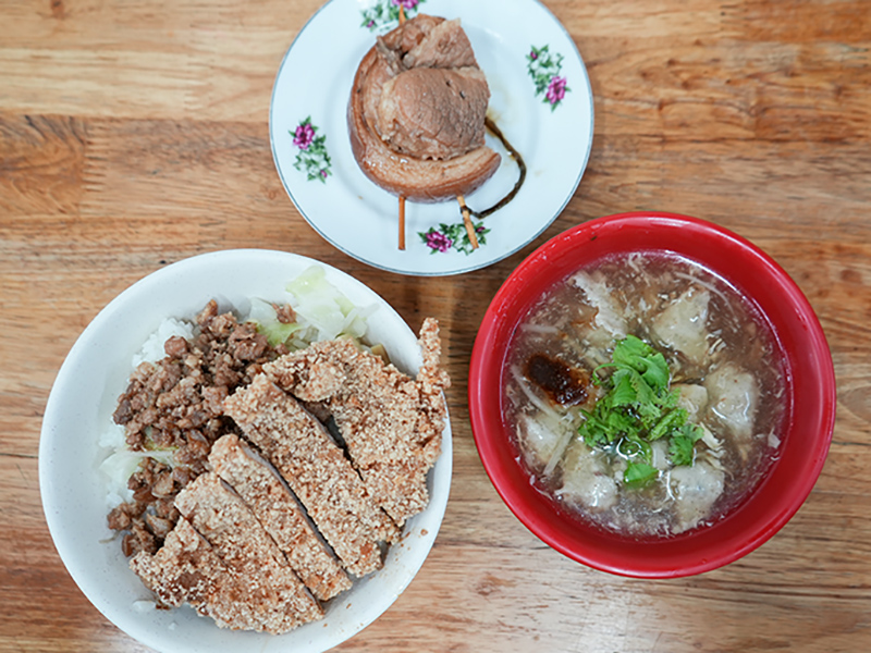員林夢幻三家｜傳統小吃店 用美食串起七年級生的回憶殺！