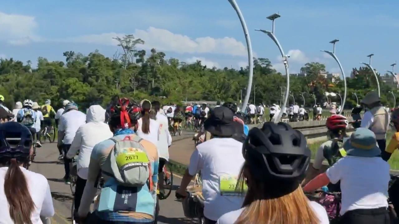 「騎」聚雙潭！　首度跨界合作跑跑薑餅人、大白熊