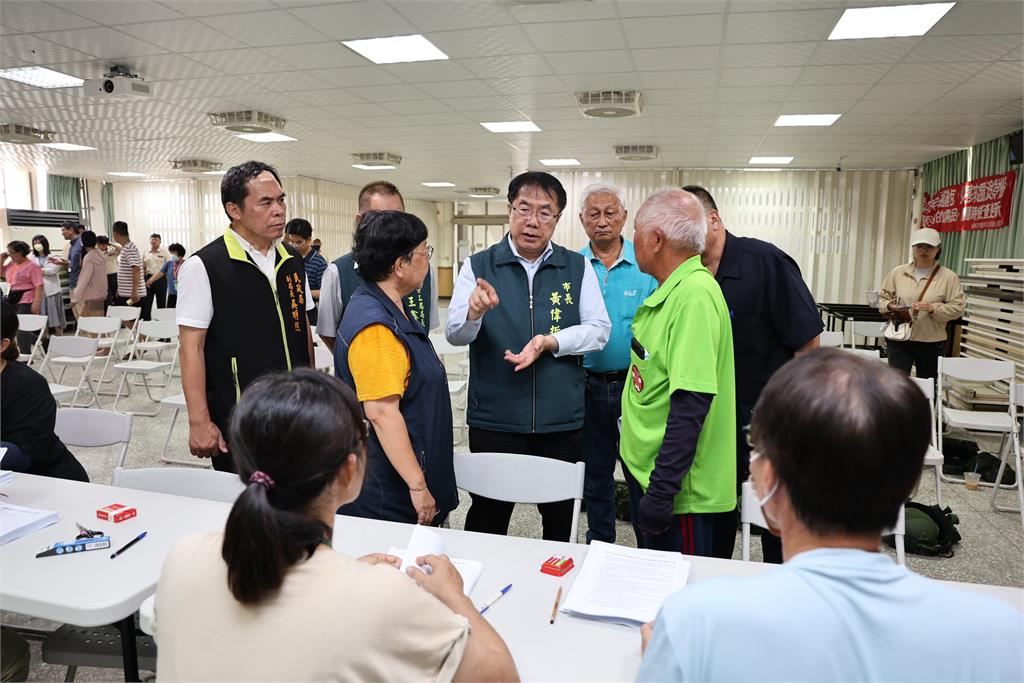 南市府「丹娜絲颱風災害救助單一窗口」 週末首日湧入4千多件申請案
