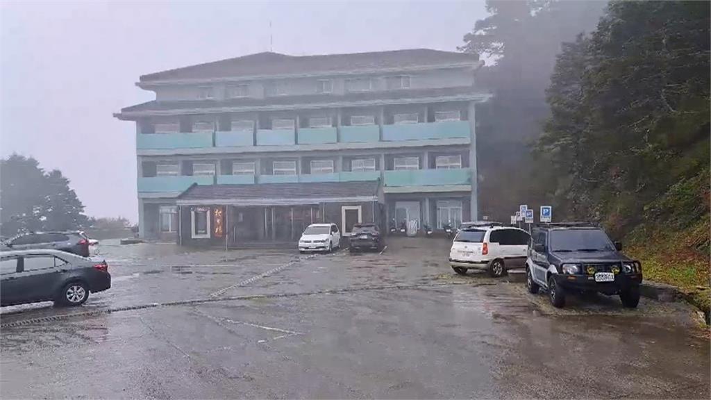 合歡山頂清晨最大陣風13級　南投仁愛農民搶收蔬果