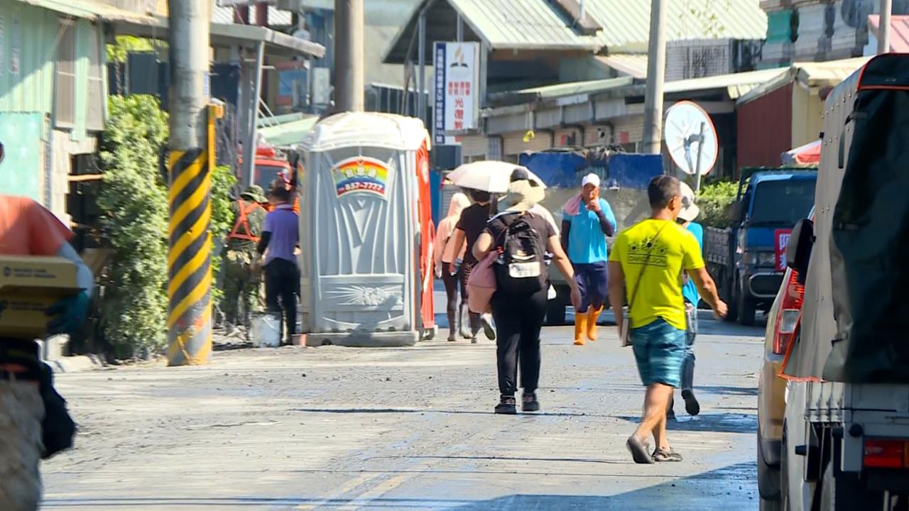 災區長者使用「蹲式馬桶」不方便 中央出手:已調12座坐式