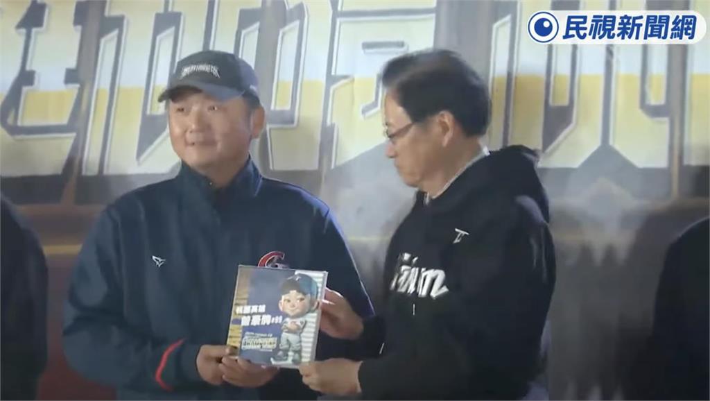 12強賽/與樂天桃猿談續約 「臥龍貓」曾豪駒談WBC陣容雛形