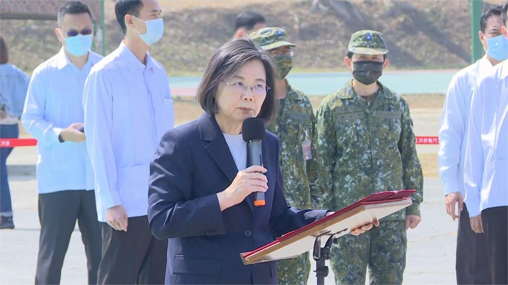 快新聞／蔡英文視導陸軍52工兵群：強化國家戰力為「守護台灣全力以赴」