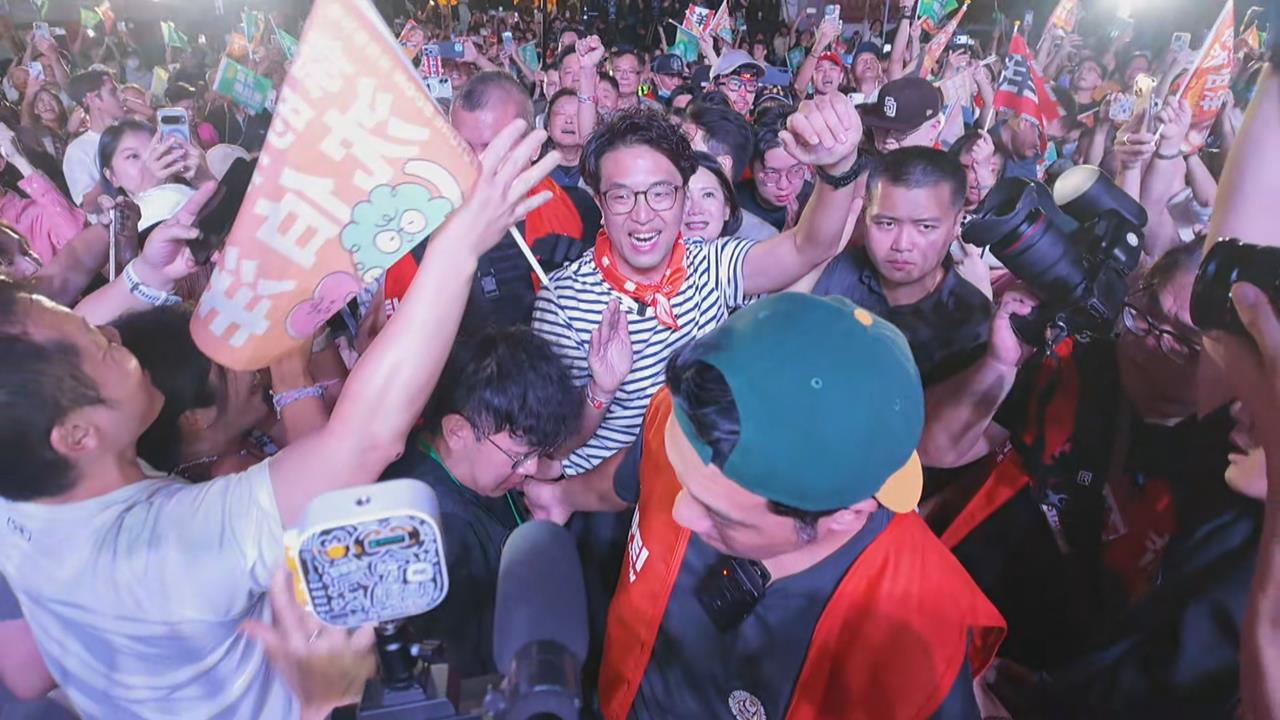 快新聞／小水滴快看！沈伯洋掃夜市壓軸「前進士林」　網敲碗：榮景再現
