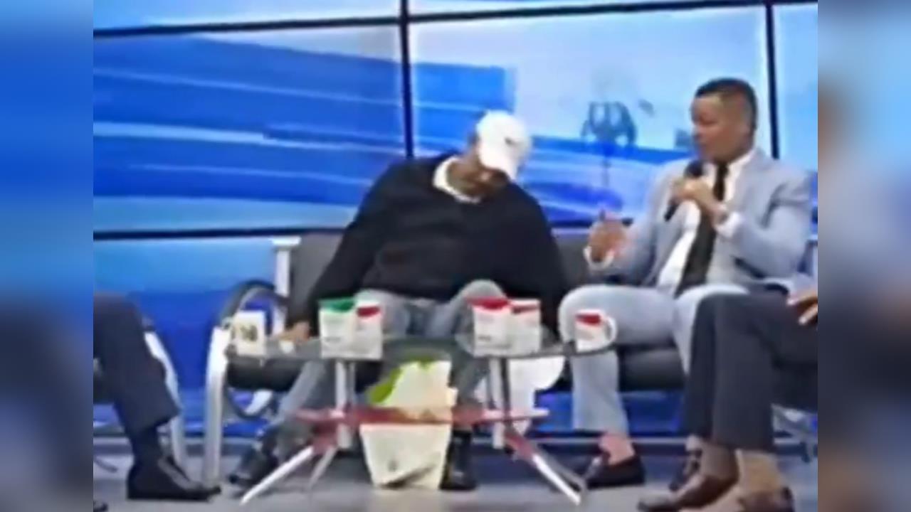 媒體人上節目「突頭一歪」當場猝死!來賓嚇傻「直播全放送」急救畫面流出