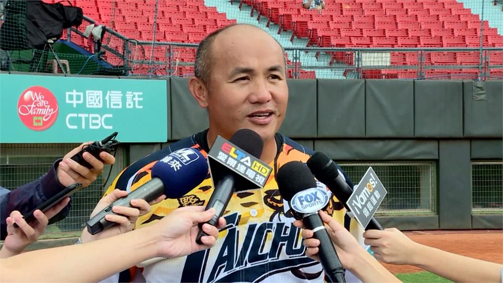 森林王子張泰山退休！哽咽落淚謝球迷