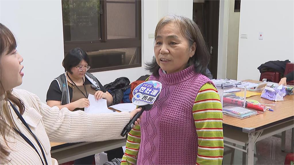 快新聞／劍指牛煦庭！桃園民眾至板橋簽連署　喊：為了台灣大家趕快來簽