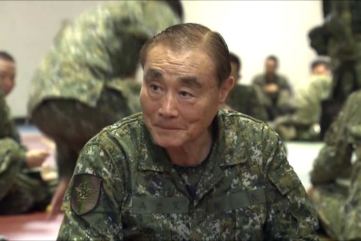 一週抓到抓耙子！中校外洩大鵬手諭
