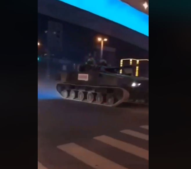 不只香港！中國陽邏民眾遊行反焚化爐 解放軍派坦克暴力驅離