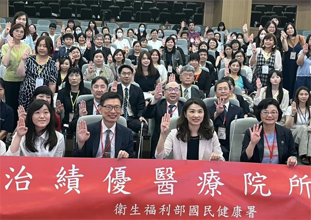 癌篩一年救了3.4萬人！   林口長庚、萬芳6醫院衛福部認證救癌第一