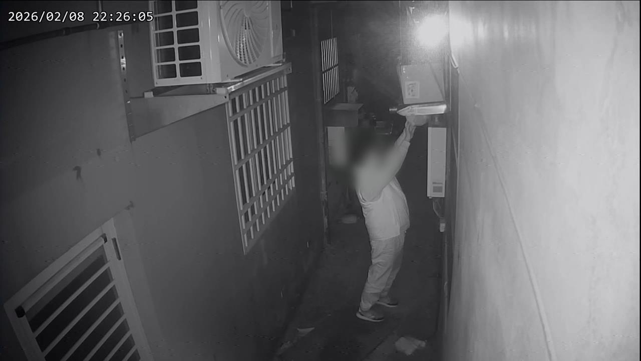 誇張!新竹亂丟垃圾被抓包 男惱羞還動手推人