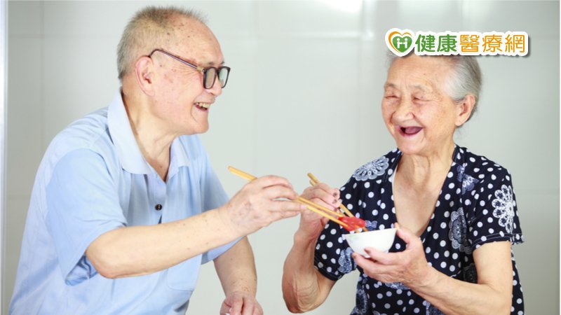 解決長者牙口問題　國民健康署與飯店推創新菜餚