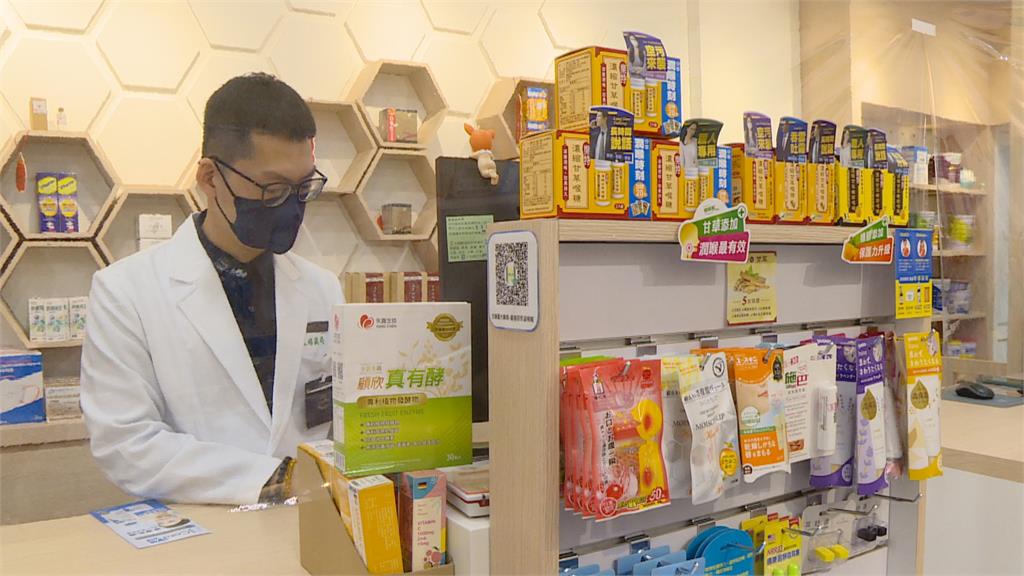 喉嚨常見乾癢、咳嗽 甘草、蜂膠成份有助緩解