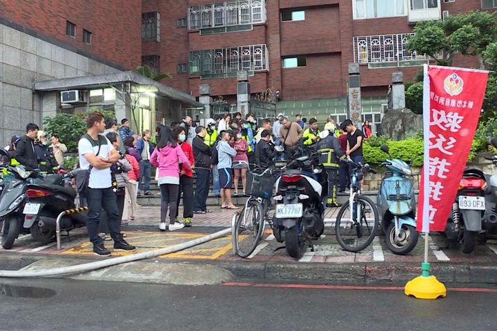 新北凌晨民宅火警  住戶睡夢中驚慌逃生