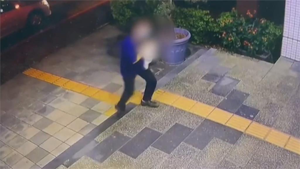淡水婦人操作鑽孔機不慎切斷手指　正值交通尖峰求助警開道送醫