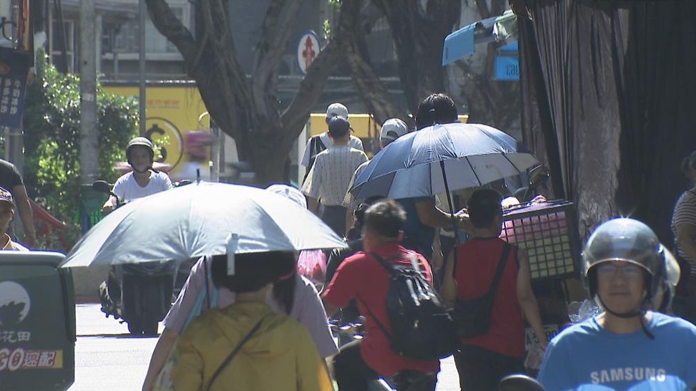 全台烤番薯…1縣市「刮焚風飆38度」！林嘉愷點名「3區」午後陣雨來襲