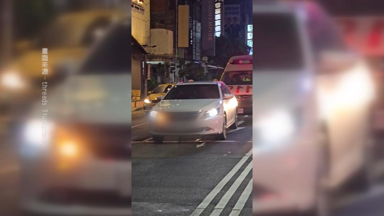 救護車鳴笛搶命轎車「不禮讓」 警開罰3萬吊扣牌照