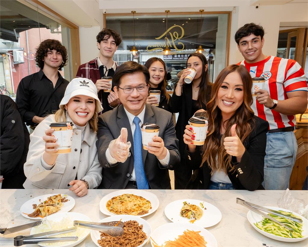 快新聞／巴拉圭、瓜地馬拉網紅訪台美食交流　林佳龍驚喜現身推廣外交