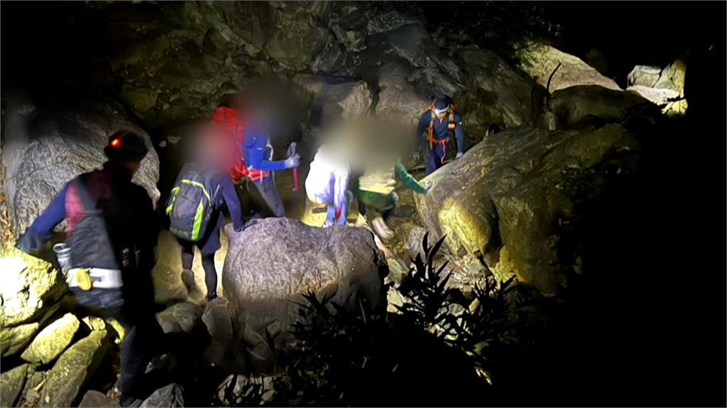 登山當心！　台中一夜傳兩起登山迷路、消防出動救援