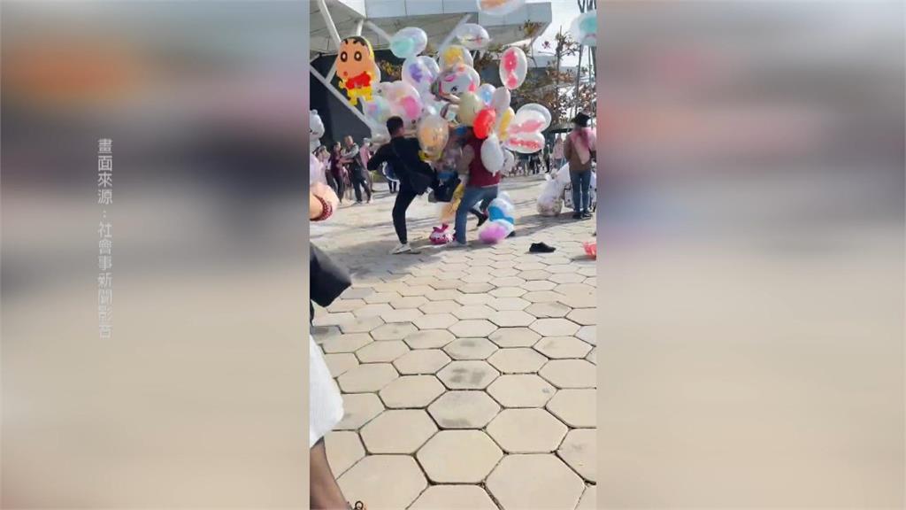 高雄吉伊卡哇番外篇！百萬人朝聖吉伊卡哇　3攤商搶生意打架鬧上警局