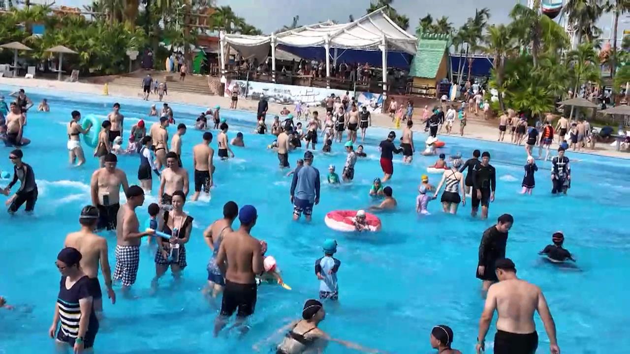 端午連假飆高溫！　雲林﹑台中水樂園湧現消暑人潮
