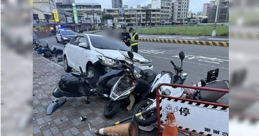 深夜女駕凌晨猛撞7機車！酒測爆表1.45竟稱剛下班