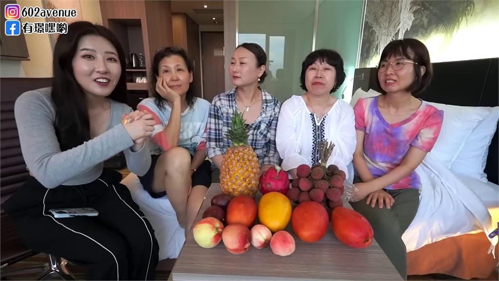 南韓媽第一次吃台灣水果超驚豔　「汁多又甜」嗑光光狂讚：厚呷