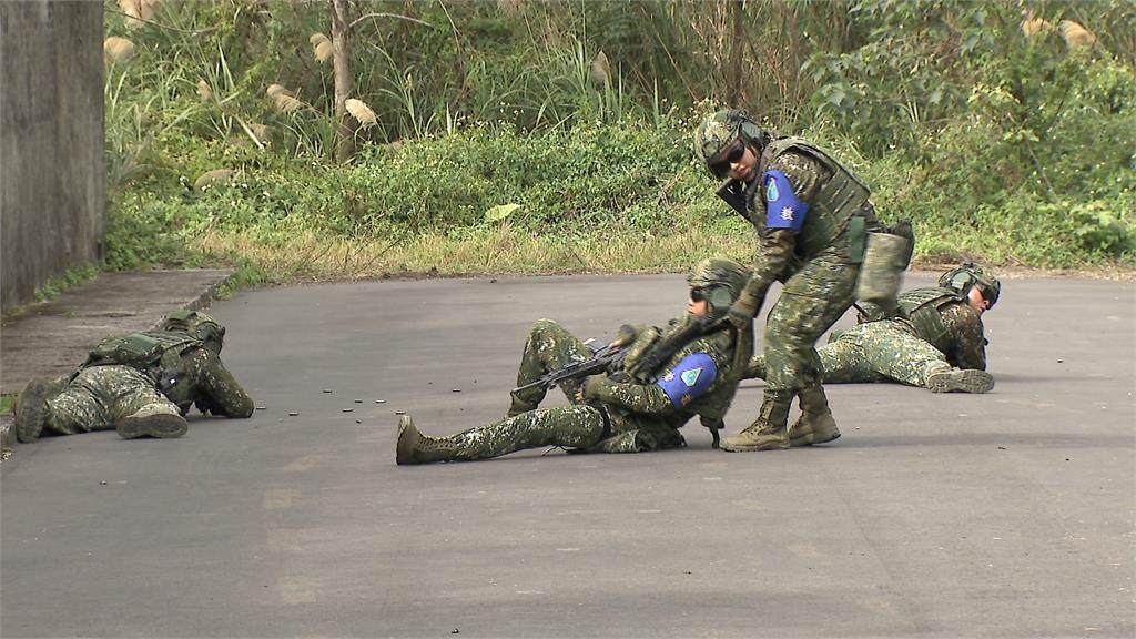 特戰官兵演示「戰術戰傷救護」　減少官兵戰力耗損搶救治療