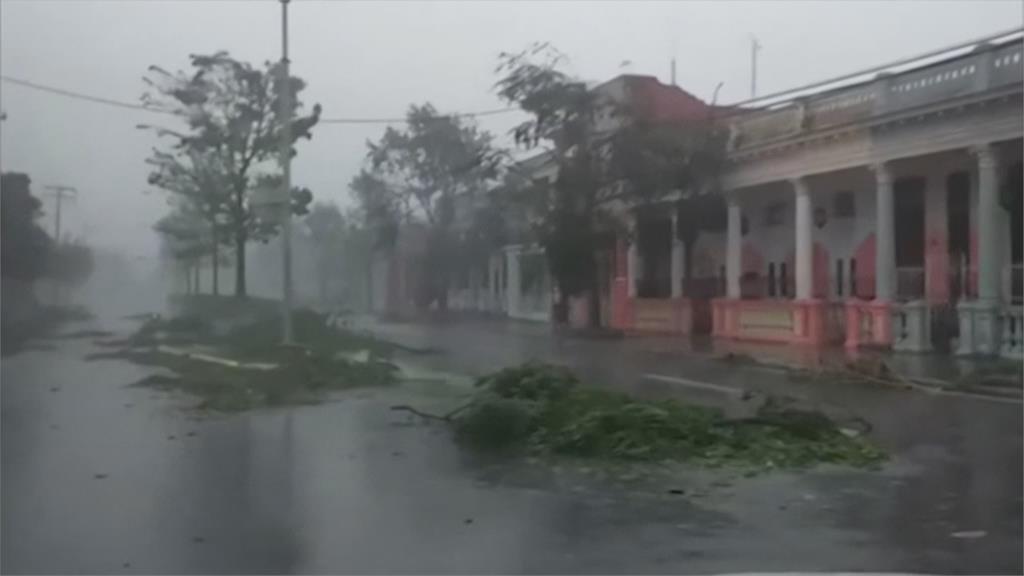 伊恩颶風持續增強直撲美國佛州　州長下令250萬人撤離