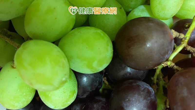 跨年吃12顆綠葡萄能轉運？ 營養師讚「剛好1份水果」：3族群留意