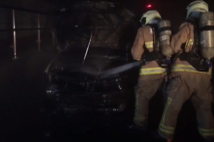 火燒車內竟有瓦斯桶！險釀氣爆危機