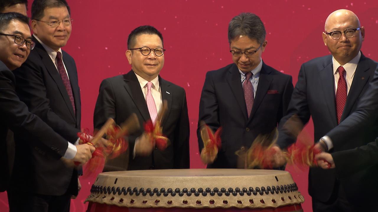 全台首檔J-REITs ETF009817掛牌 台股跌18點收31782