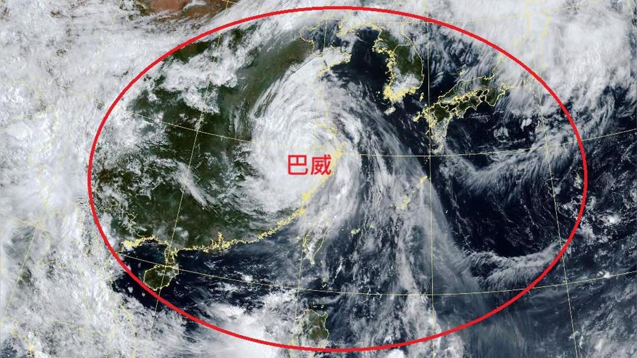 巴威遠離仍不可鬆懈！衛星雲圖驚見「1特殊現象」鄭明典示警：別登山