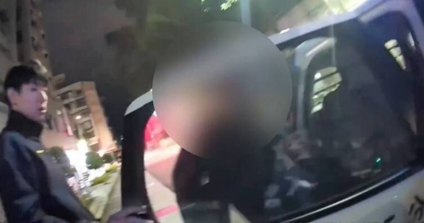 加拿大醉男台北狂闖捷運工地　徒手破壞警示燈鬧翻天