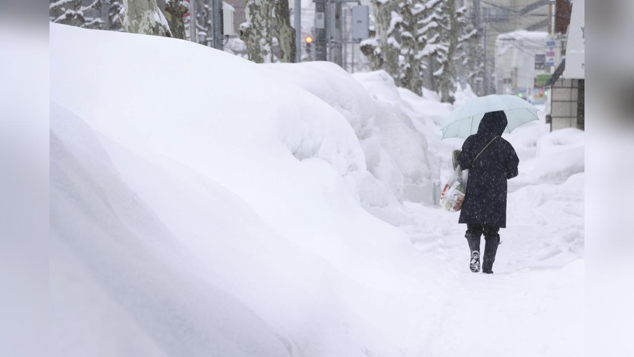 入冬最強寒流!青森酸湯積雪逾1米 京都、三重、和歌山等地也降初雪