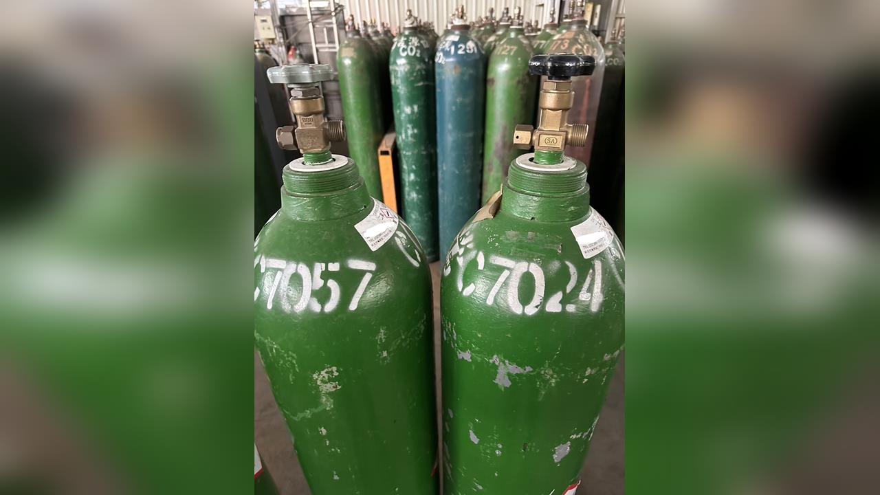 快新聞／太離譜！台中「工業氧氣佯裝2項」血賺350萬　業者4人遭收押
