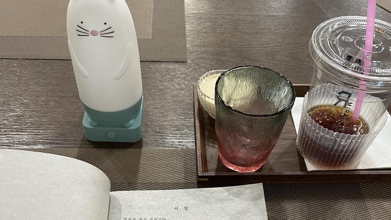 北韓出現仿冒星巴克？喝咖啡能兌換Labubu「消費這4位數」才有資格