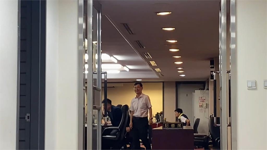 柯文哲涉圖利京華城案！　調查小組今找前副市長彭振聲