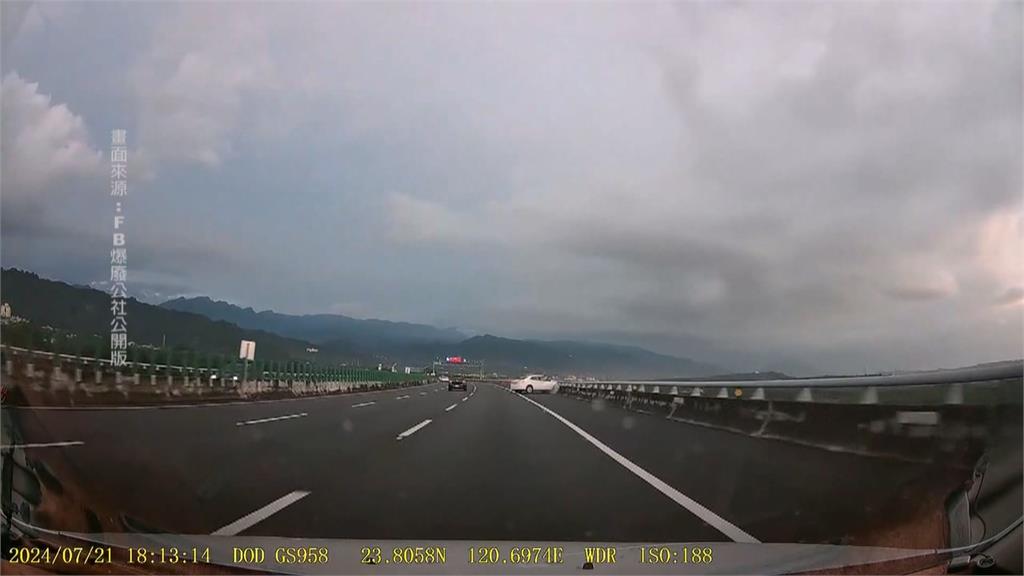 國3南投路段小客車自撞護欄身亡　苗栗騎士「撞死狗」自摔送醫不治