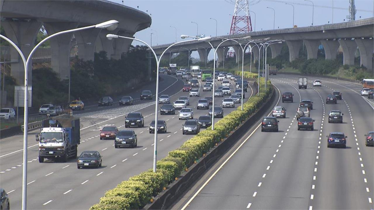 快新聞/國慶日出遊車潮湧現 國道11大地雷路段曝光
