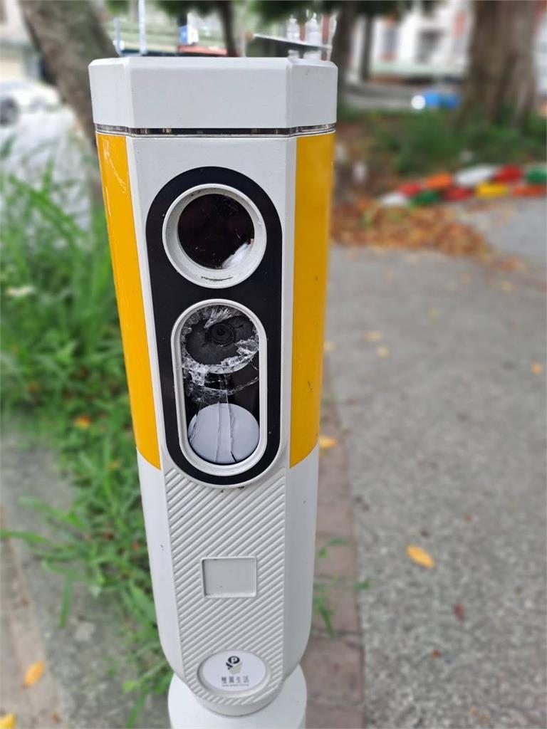 竹東鎮智慧停車柱屢遭蓄意破壞　抓到「鐵槌男」這樣說...
