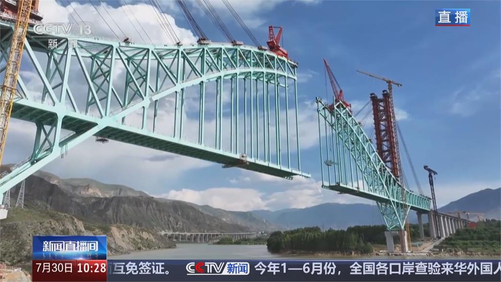川青鐵路「尖扎黃河特大橋」鋼索斷裂　7人死亡、9失聯