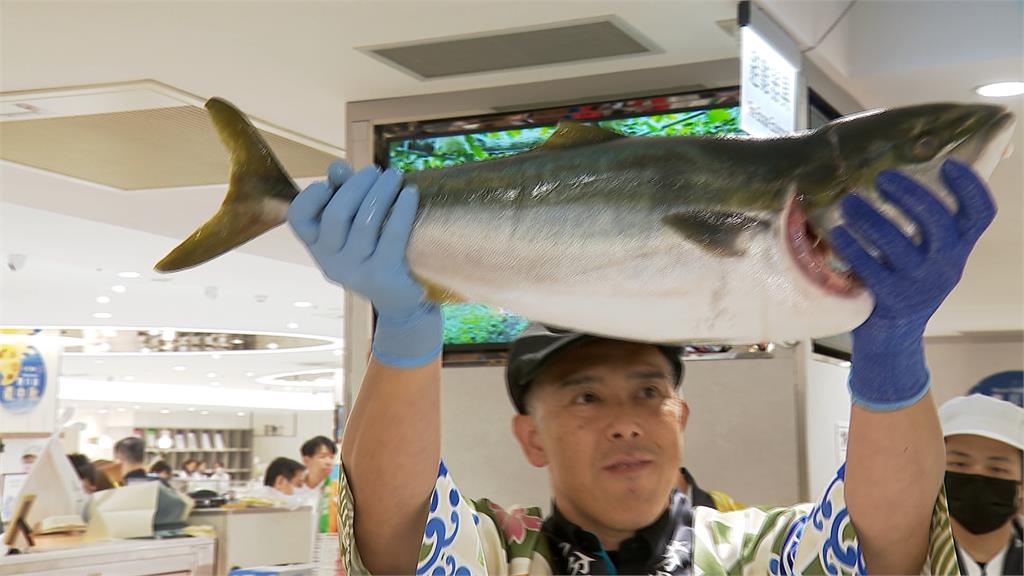 歐伊細！日本空運新鮮鰤魚　現切現賣「解體秀」超吸睛